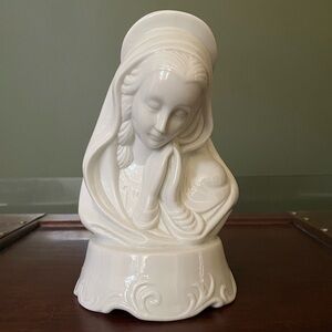 Virgin Mary Music Box